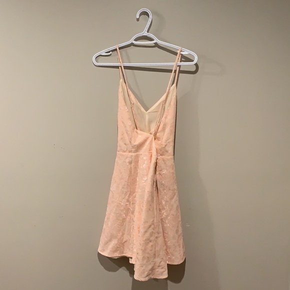 🆕 Kimchi Blue Pink Lace Dress - Women’s Size 10 - Picture 5 of 8